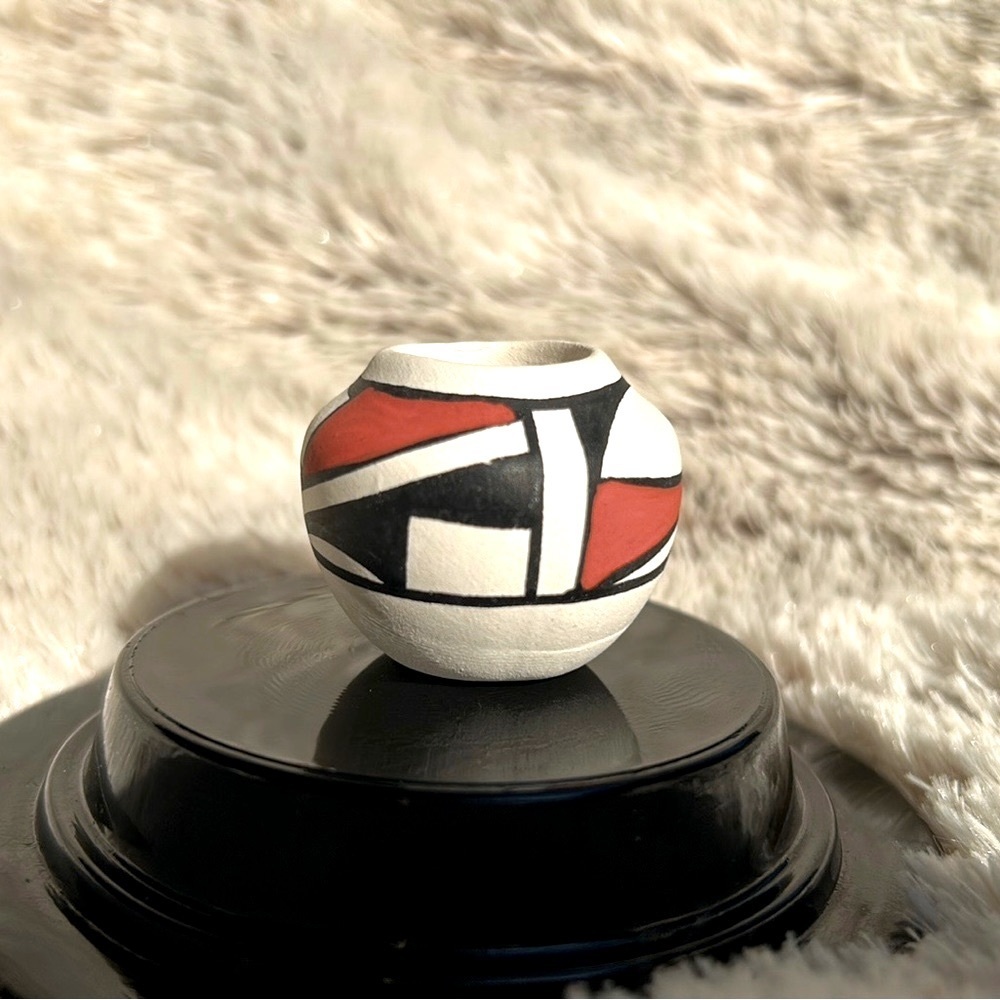 Isleta Pueblo Seed Pot Polychrome Seed Pod Vase Bean Native New Mexico.